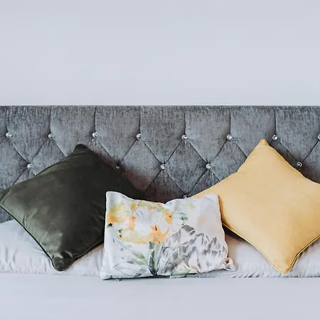 Deluxe 2 Bed Flat In Patchway Near Aztec West And Cribbs Causeway Apartament