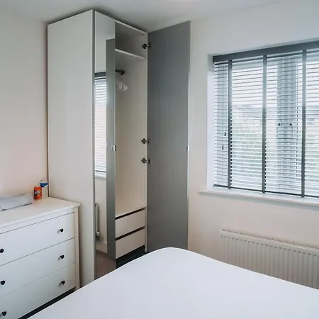 Apartamento Deluxe 2 Bed Flat In Patchway Near Aztec West And Cribbs Causeway