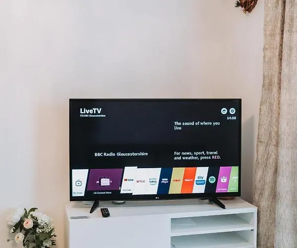 Deluxe 2 Bed Flat In Patchway Near Aztec West And Cribbs Causeway Apartamento Bristol