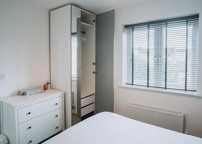 Apartman Deluxe 2 Bed Flat In Patchway Near Aztec West And Cribbs Causeway